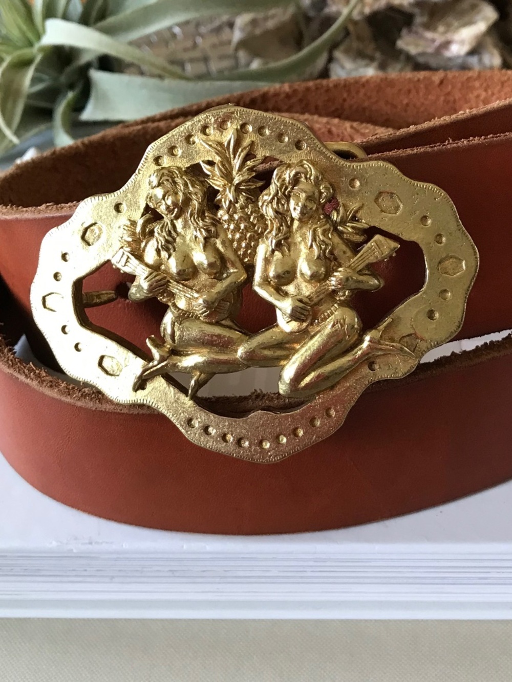 ARTISAN VINTAGE GEMINI PINEAPPLE SOLID BRASS WESTERN-BOHO NOVELTY LEATHER BELT